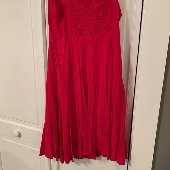 Pretty fuchsia pink summer dress! - Picture 7 of 9